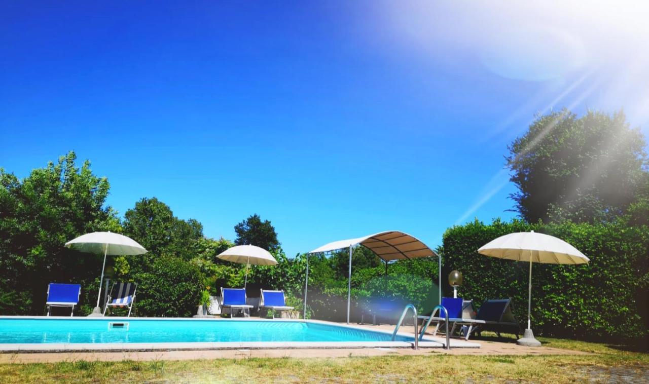 Albergo B&B Tenesi مانربا ديل جاردا المظهر الخارجي الصورة