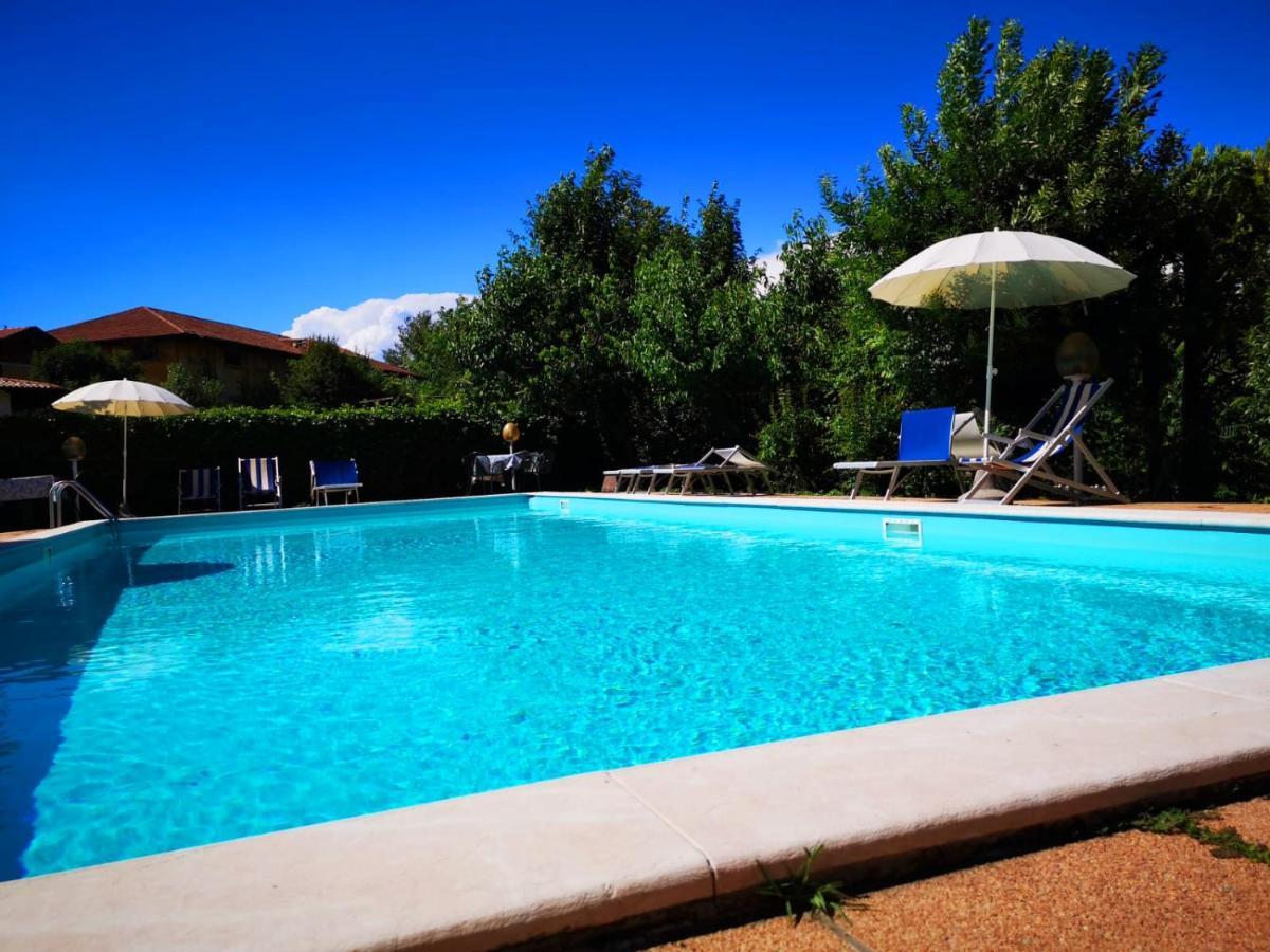 Albergo B&B Tenesi مانربا ديل جاردا المظهر الخارجي الصورة