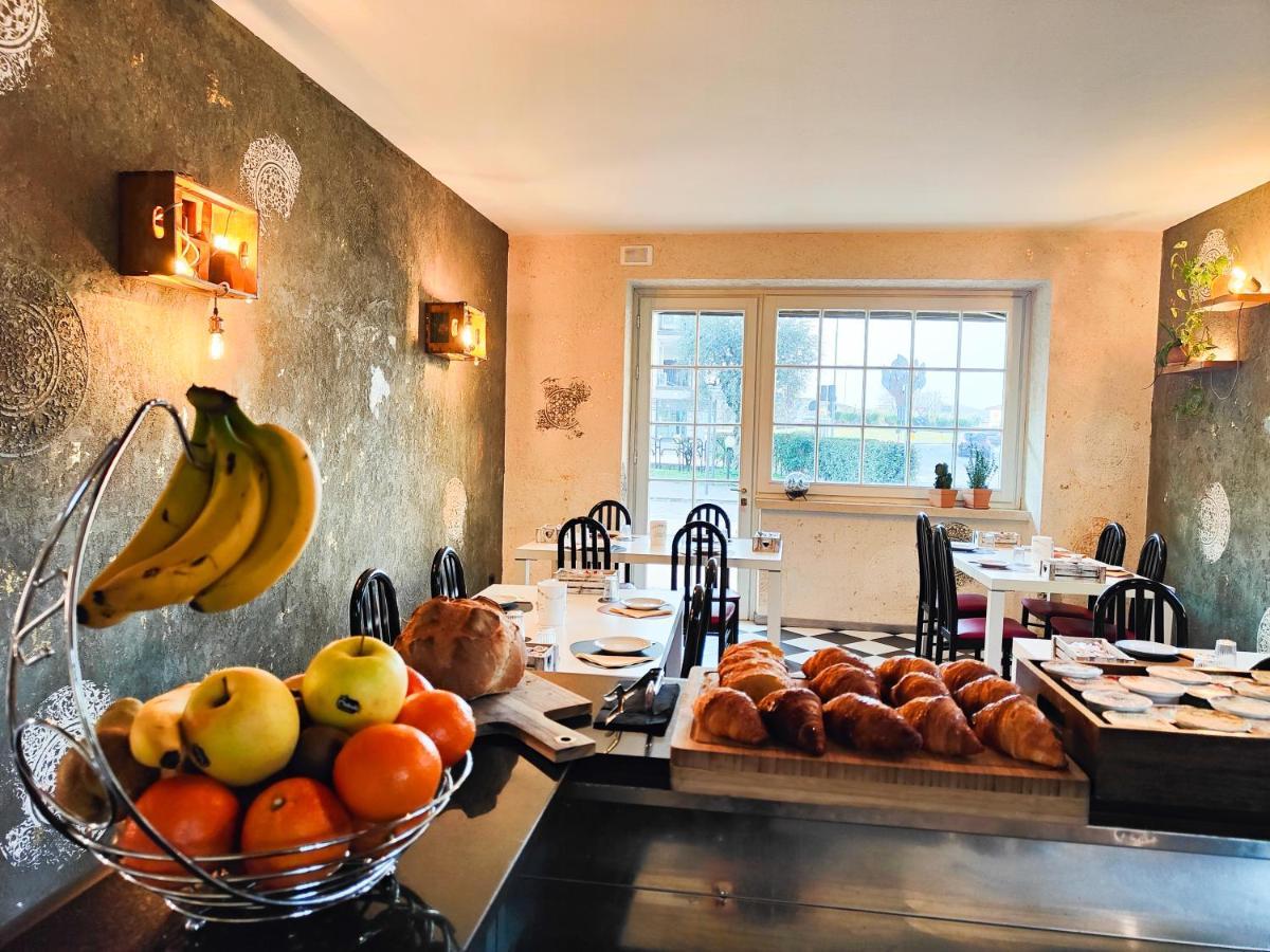Albergo B&B Tenesi مانربا ديل جاردا المظهر الخارجي الصورة
