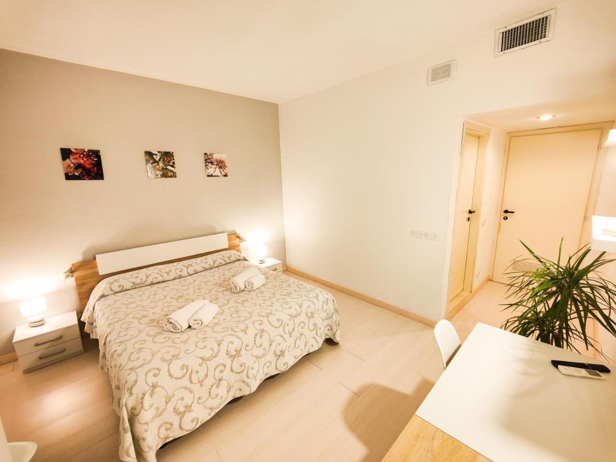 Albergo B&B Tenesi مانربا ديل جاردا المظهر الخارجي الصورة