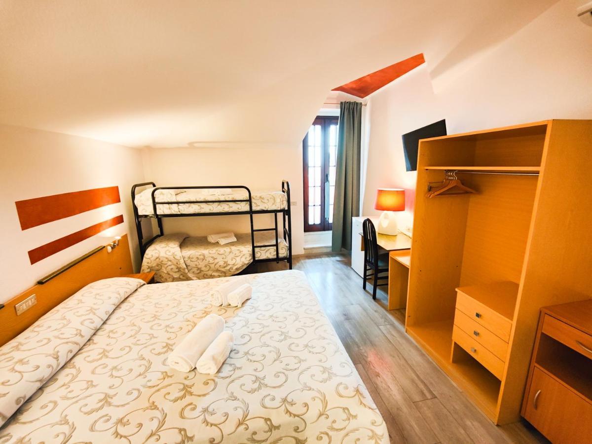 Albergo B&B Tenesi مانربا ديل جاردا المظهر الخارجي الصورة